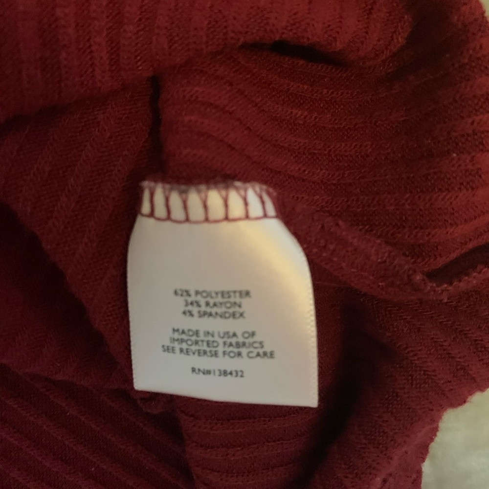 D O N A T E D ModCloth 2X 3/4 sleeve shirt in maroon EUC B60 - Picture 8 of 8